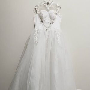 **BRAND NEW** Wedding Dress